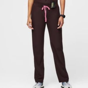 Figs Scrubs SET in “Dark Fig”